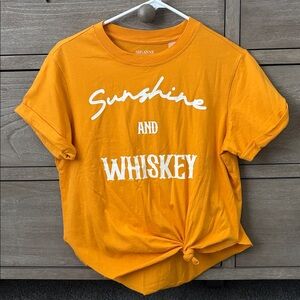 NWOT Shyanne short sleeve graphic tee